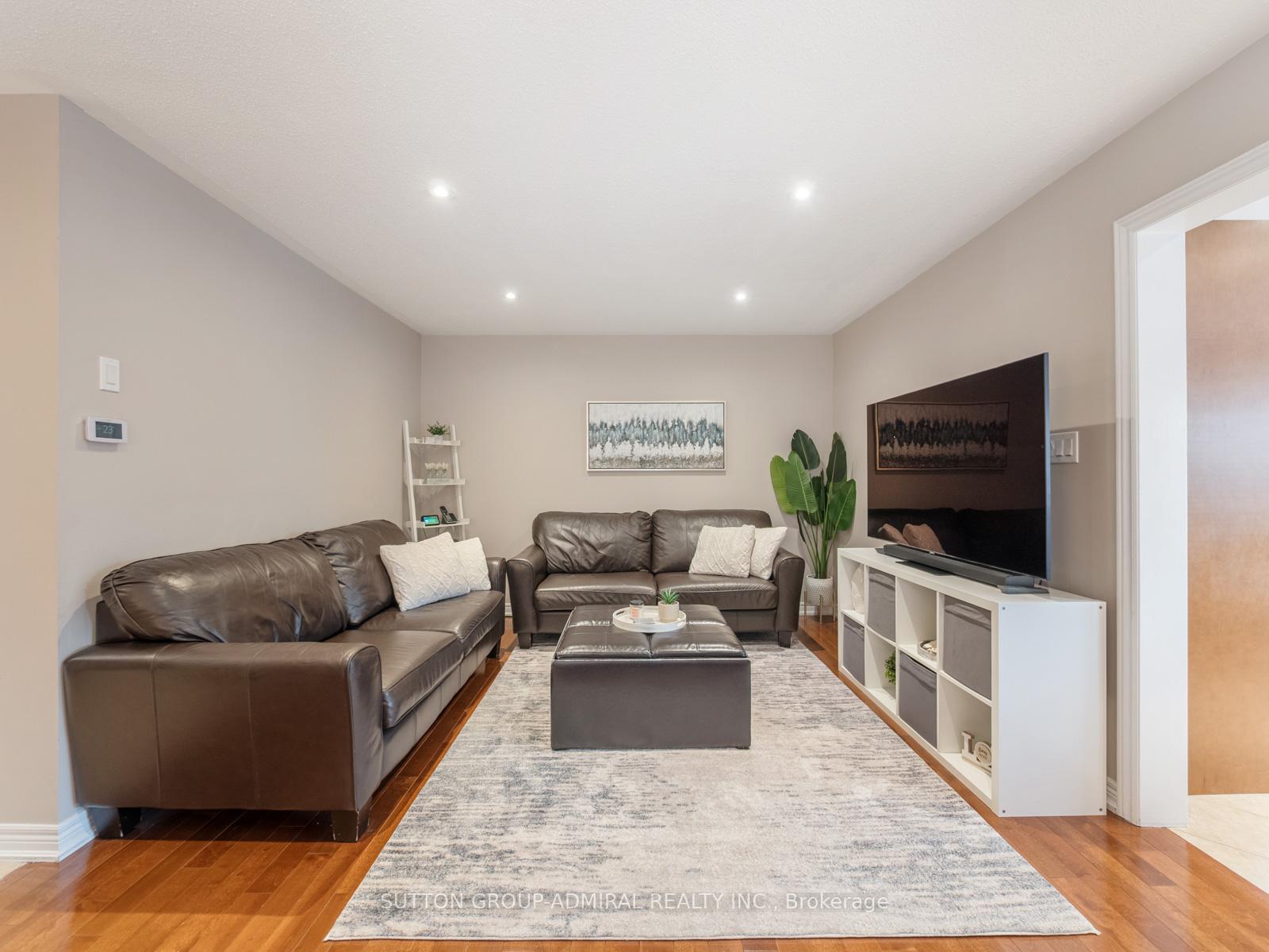 Photo 4 of 59 Orion Avenue, Vaughan, Vellore Village — HOMEH