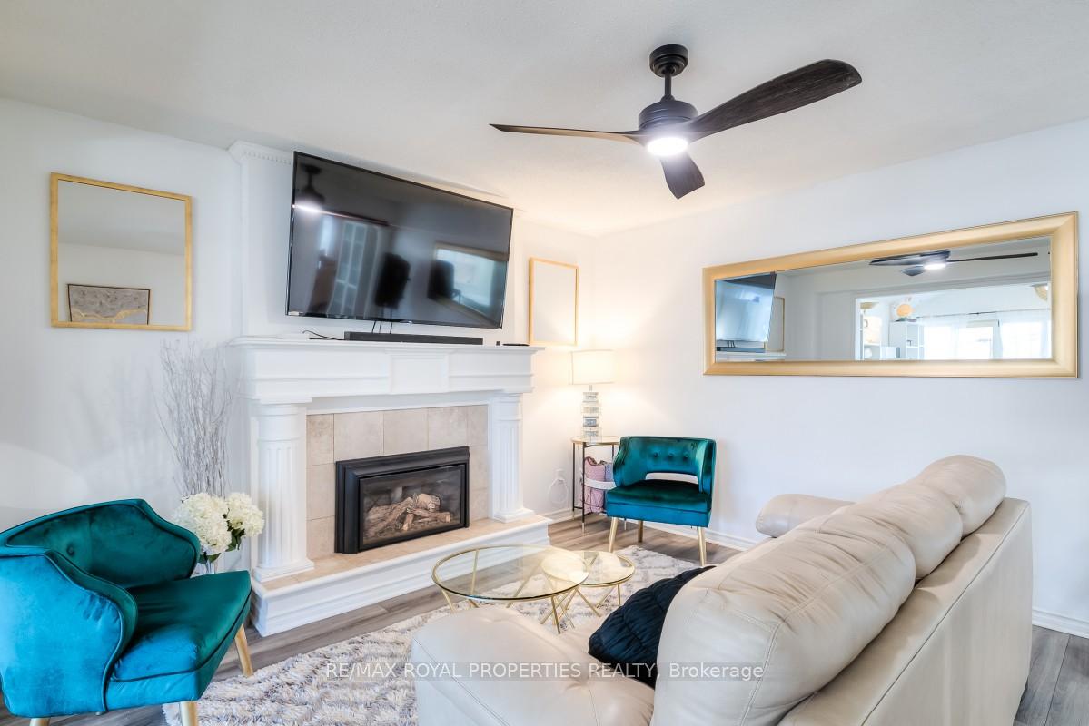 Photo 8 of 47 Butterfield Crescent, Whitby, Rolling Acres — HOMEH