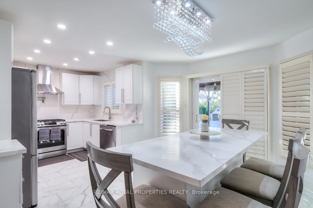 Photo 13 of 47 Butterfield Crescent, Whitby, Rolling Acres — HOMEH