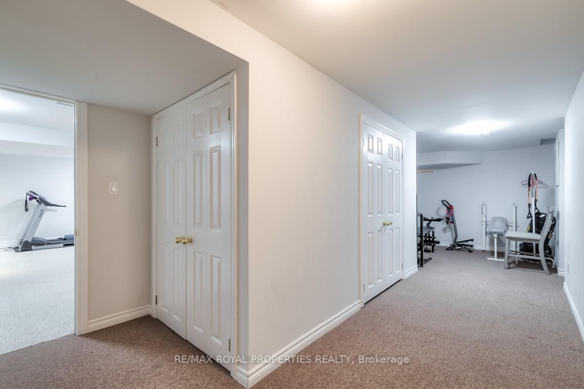 Photo 33 of 47 Butterfield Crescent, Whitby, Rolling Acres — HOMEH