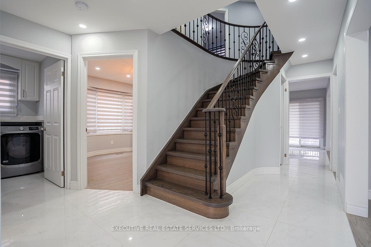 Photo 4 of 46 Willowbrook Drive, Whitby, Pringle Creek — HOMEH