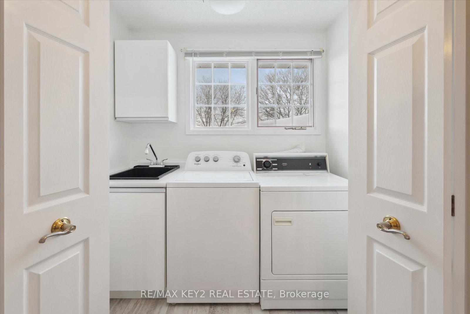 Photo 29 of 911 Peggoty Circle, Oshawa, Eastdale — HOMEH