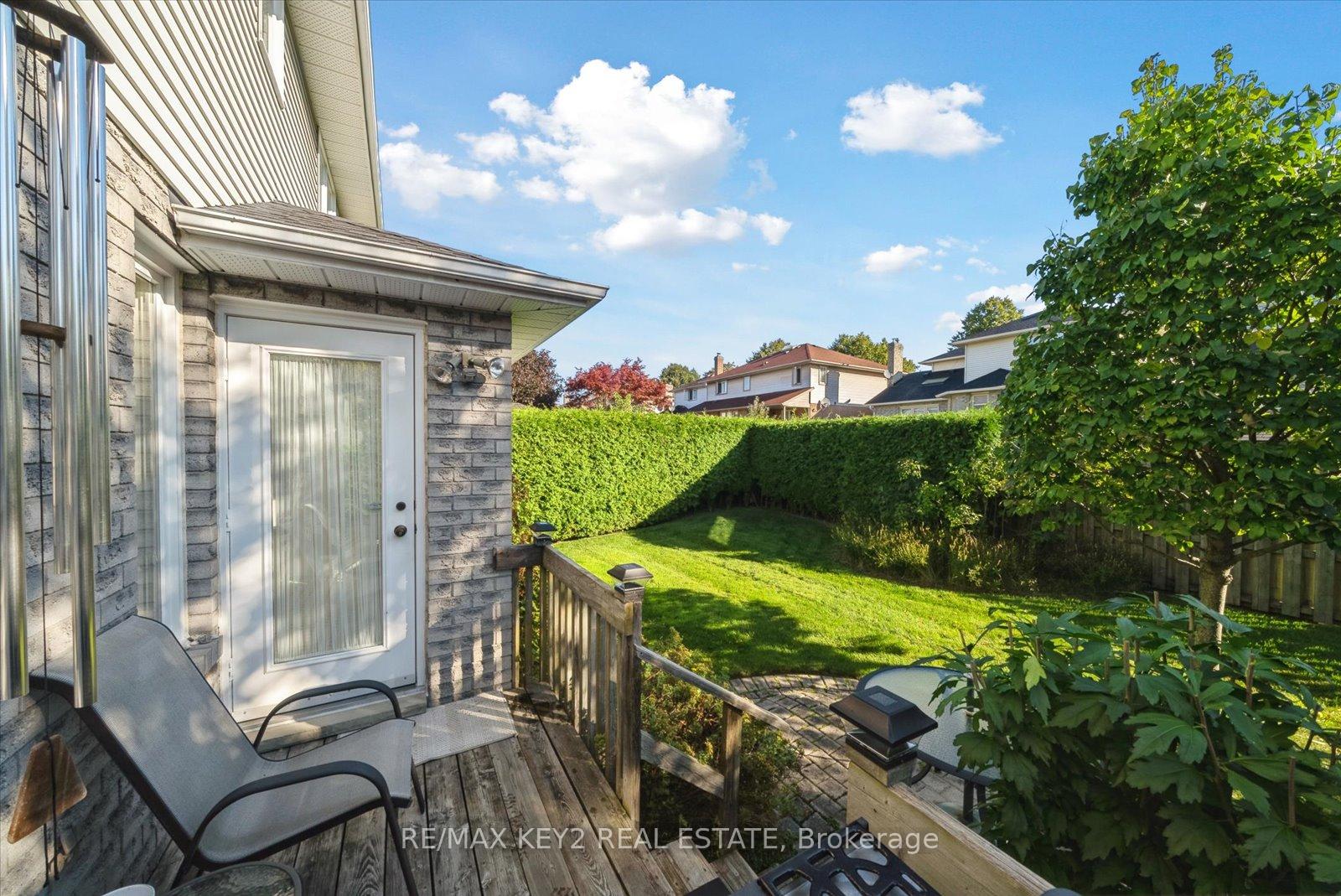 Photo 35 of 911 Peggoty Circle, Oshawa, Eastdale — HOMEH