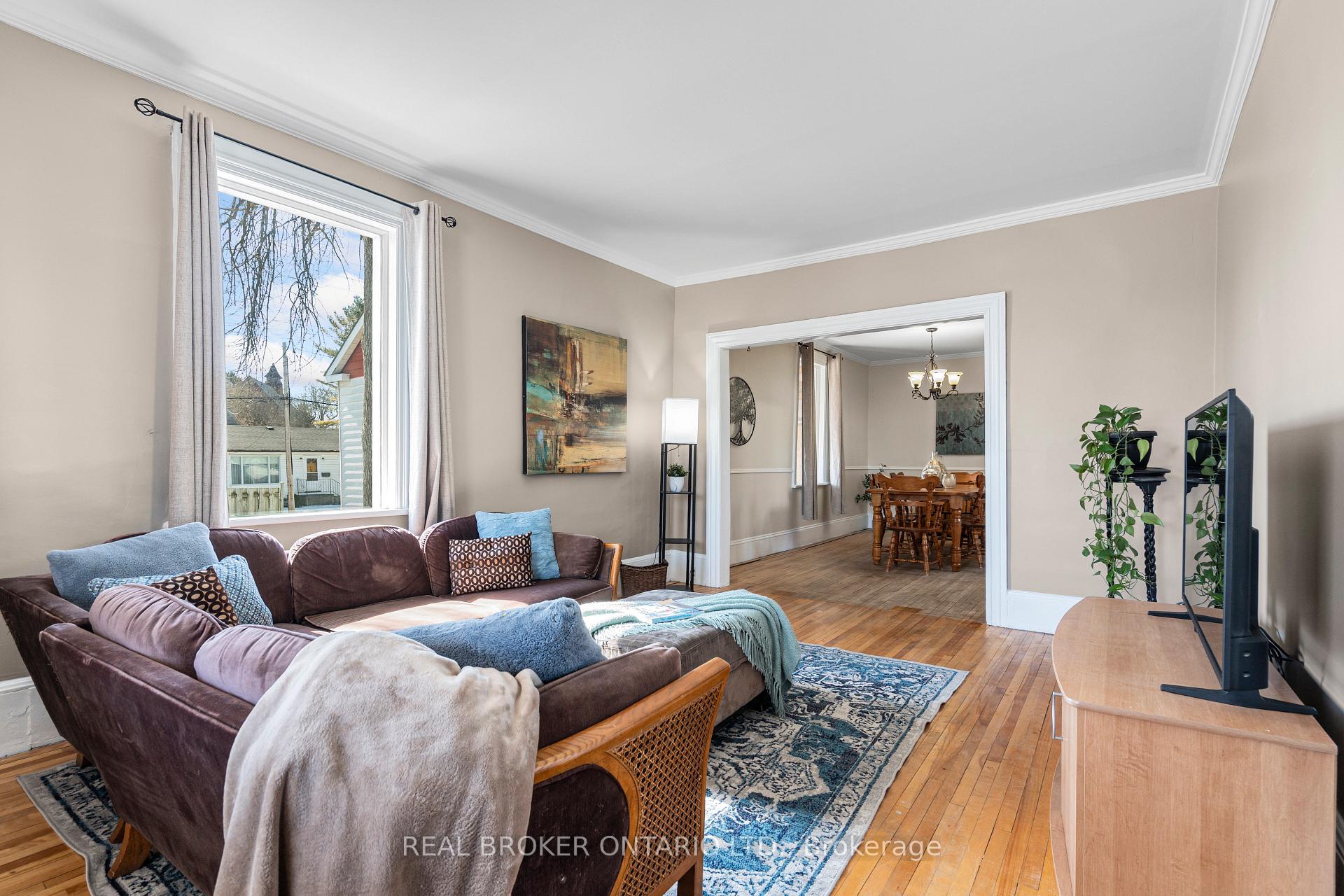 Photo 6 of 232 Harrington Street, Arnprior — HOMEH