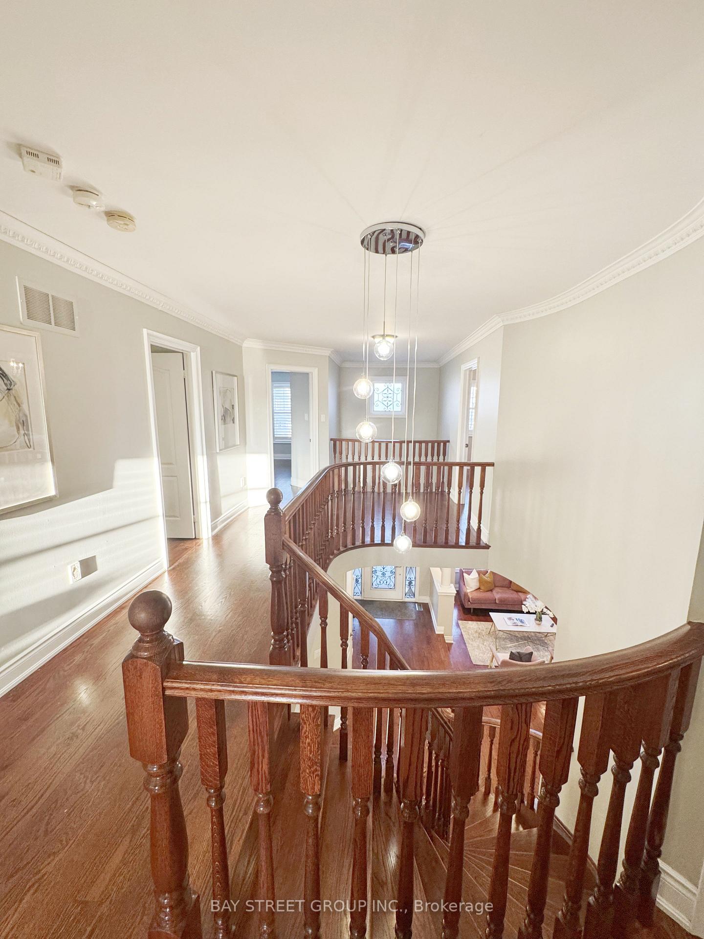 Photo 9 of 22 Hanson Crescent, Whitby, Brooklin — HOMEH