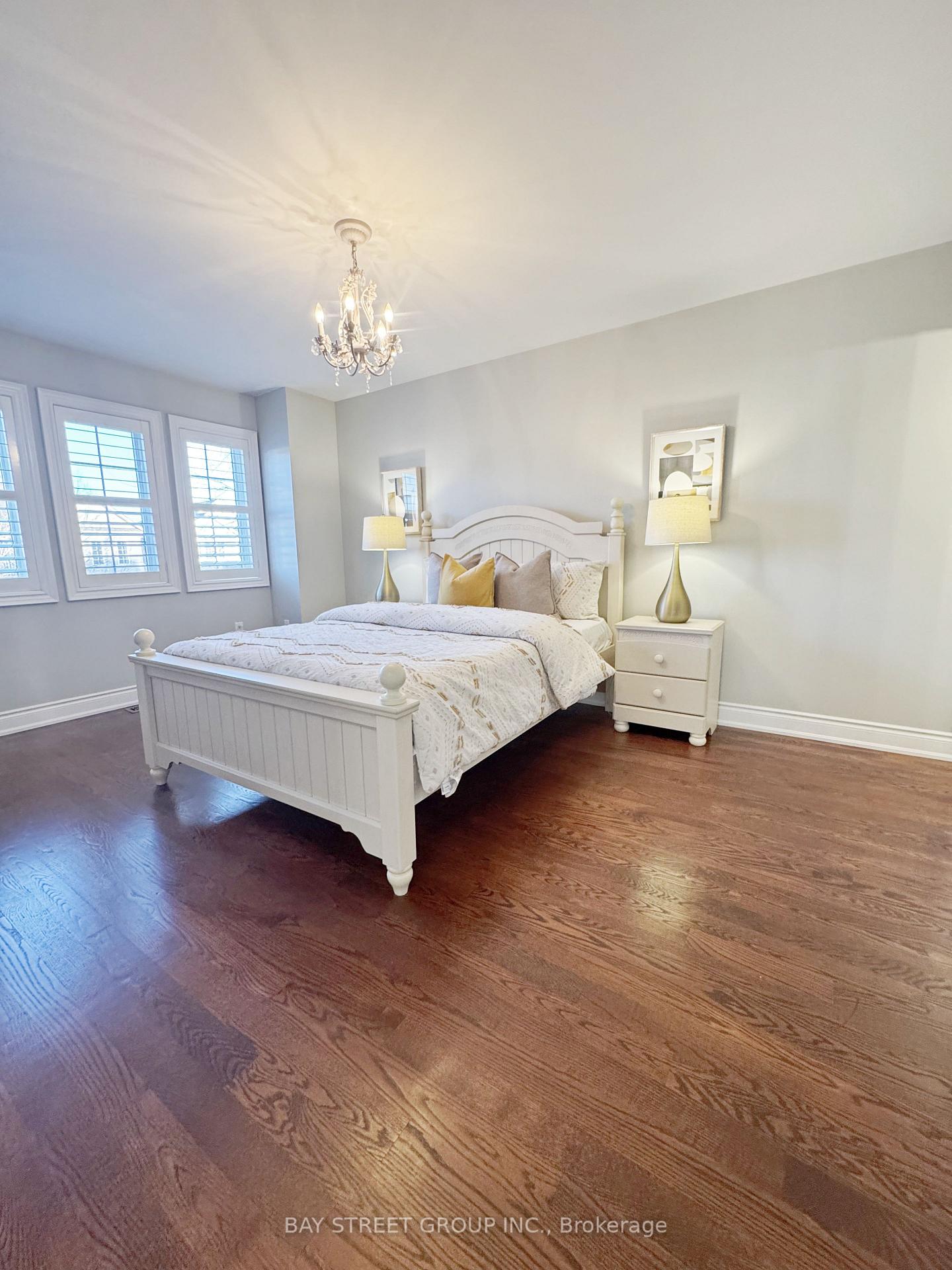 Photo 16 of 22 Hanson Crescent, Whitby, Brooklin — HOMEH