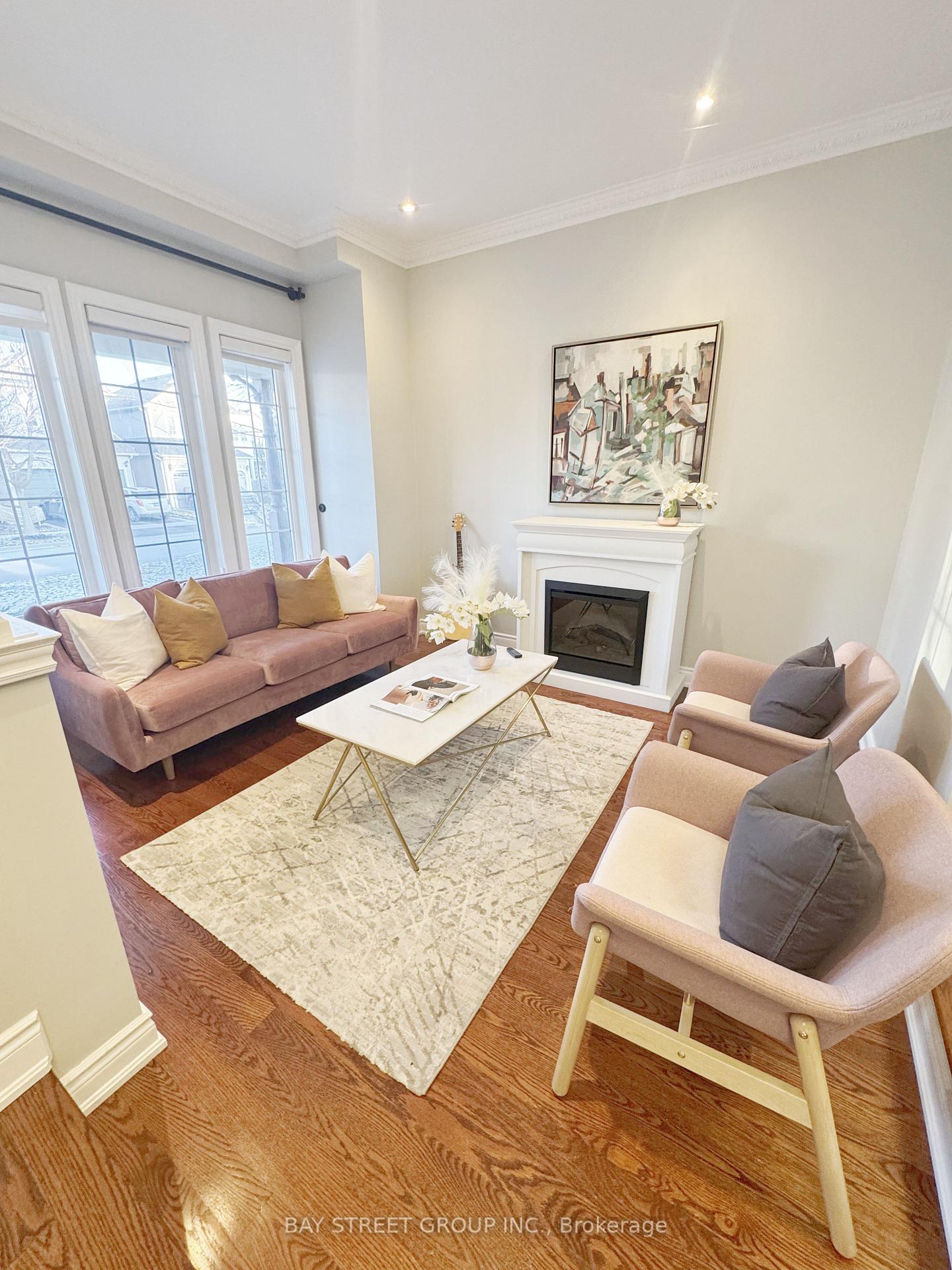 Photo 23 of 22 Hanson Crescent, Whitby, Brooklin — HOMEH