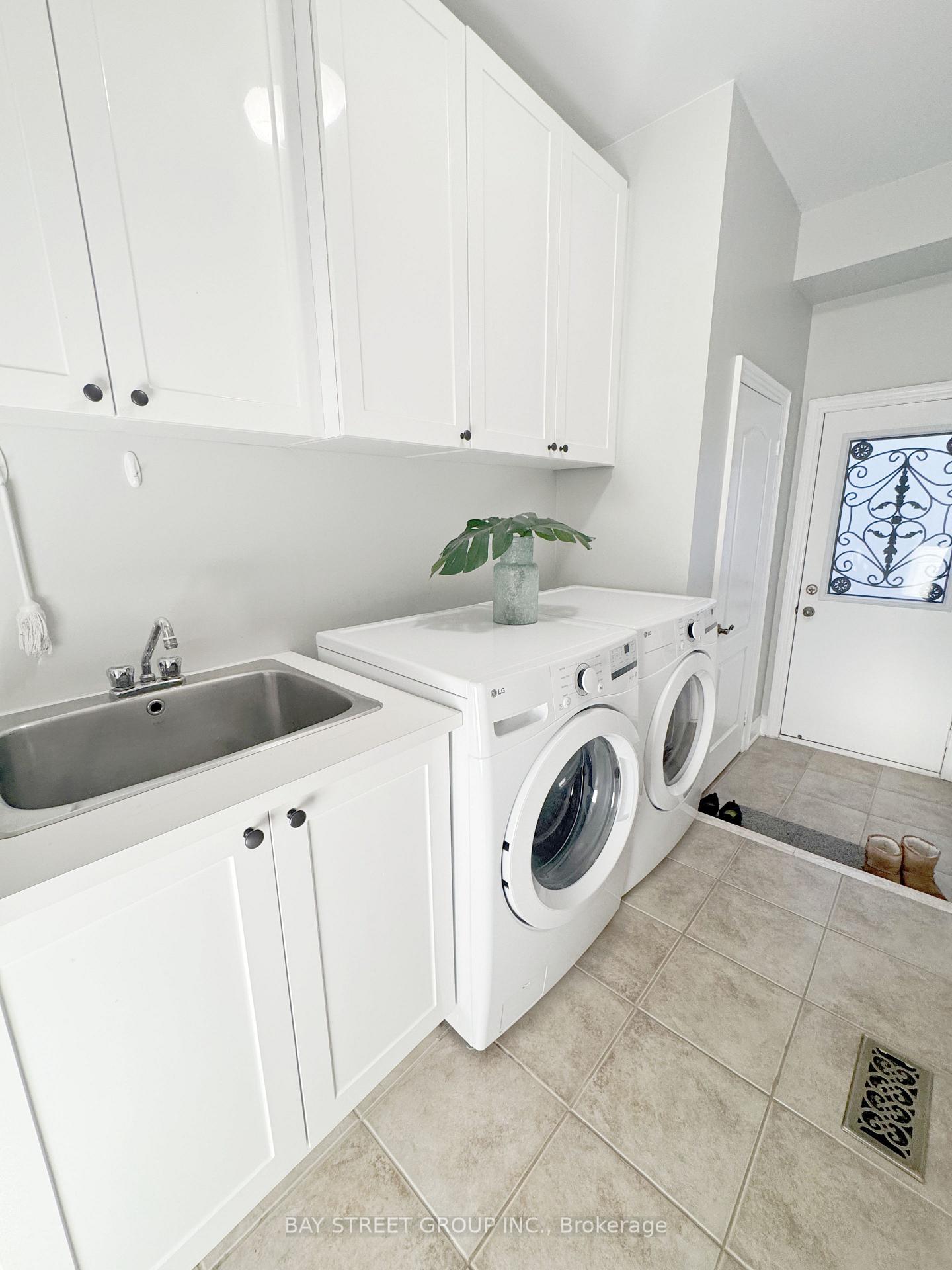 Photo 28 of 22 Hanson Crescent, Whitby, Brooklin — HOMEH