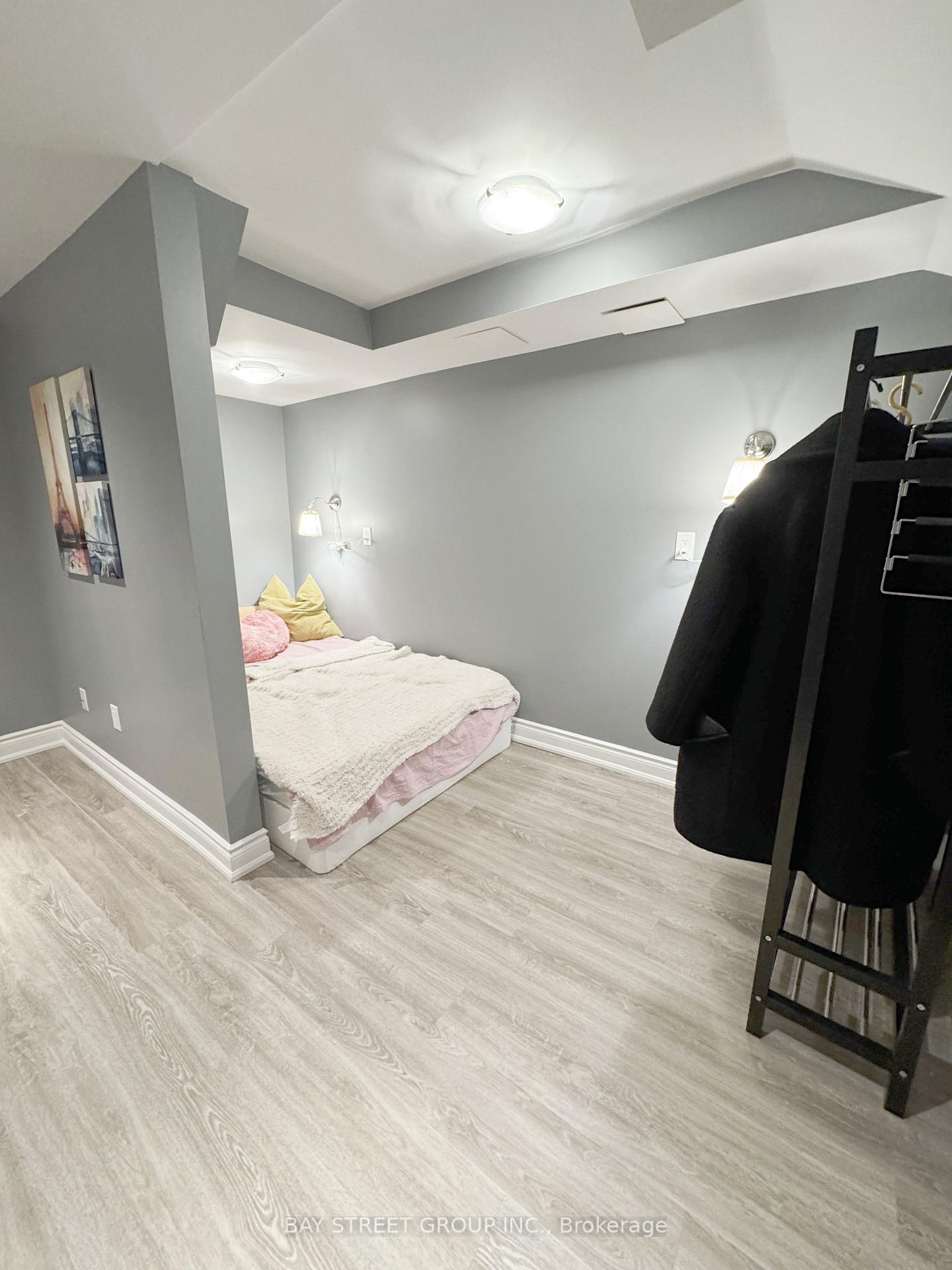 Photo 40 of 22 Hanson Crescent, Whitby, Brooklin — HOMEH