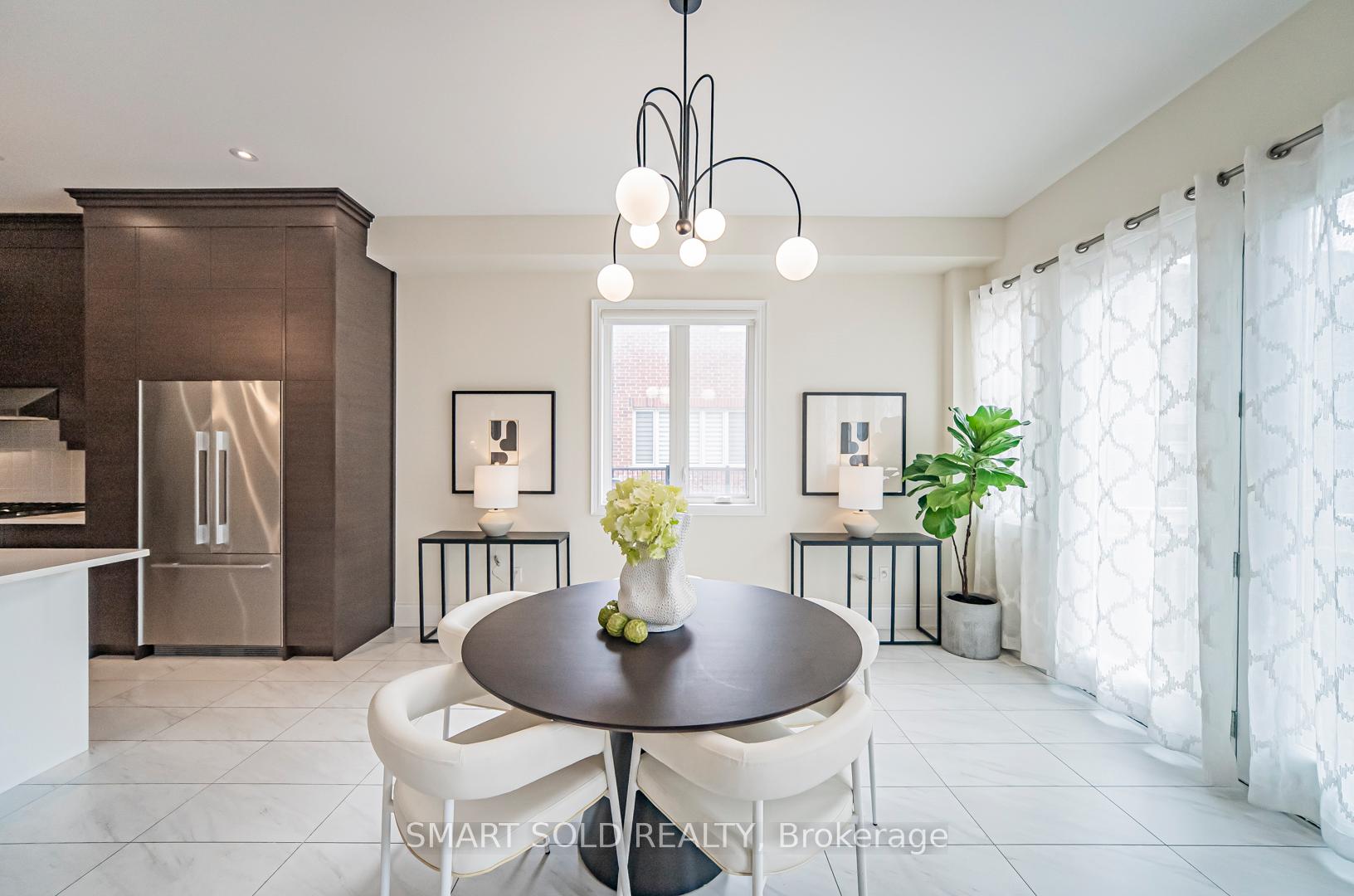 Photo 20 of 57 Kentbridge Way, Vaughan, Patterson — HOMEH