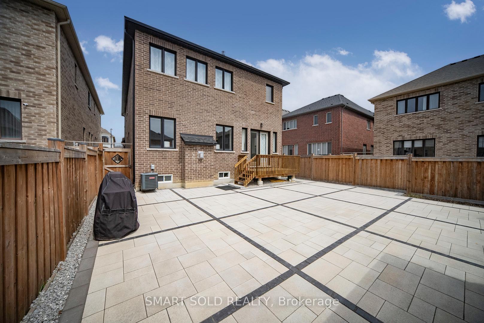 Photo 47 of 57 Kentbridge Way, Vaughan, Patterson — HOMEH