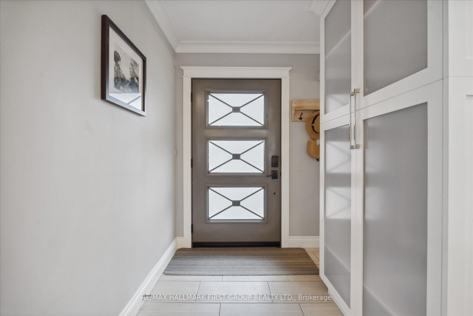 Photo 2 of 821 Red Maple Court, Whitby, Williamsburg — HOMEH