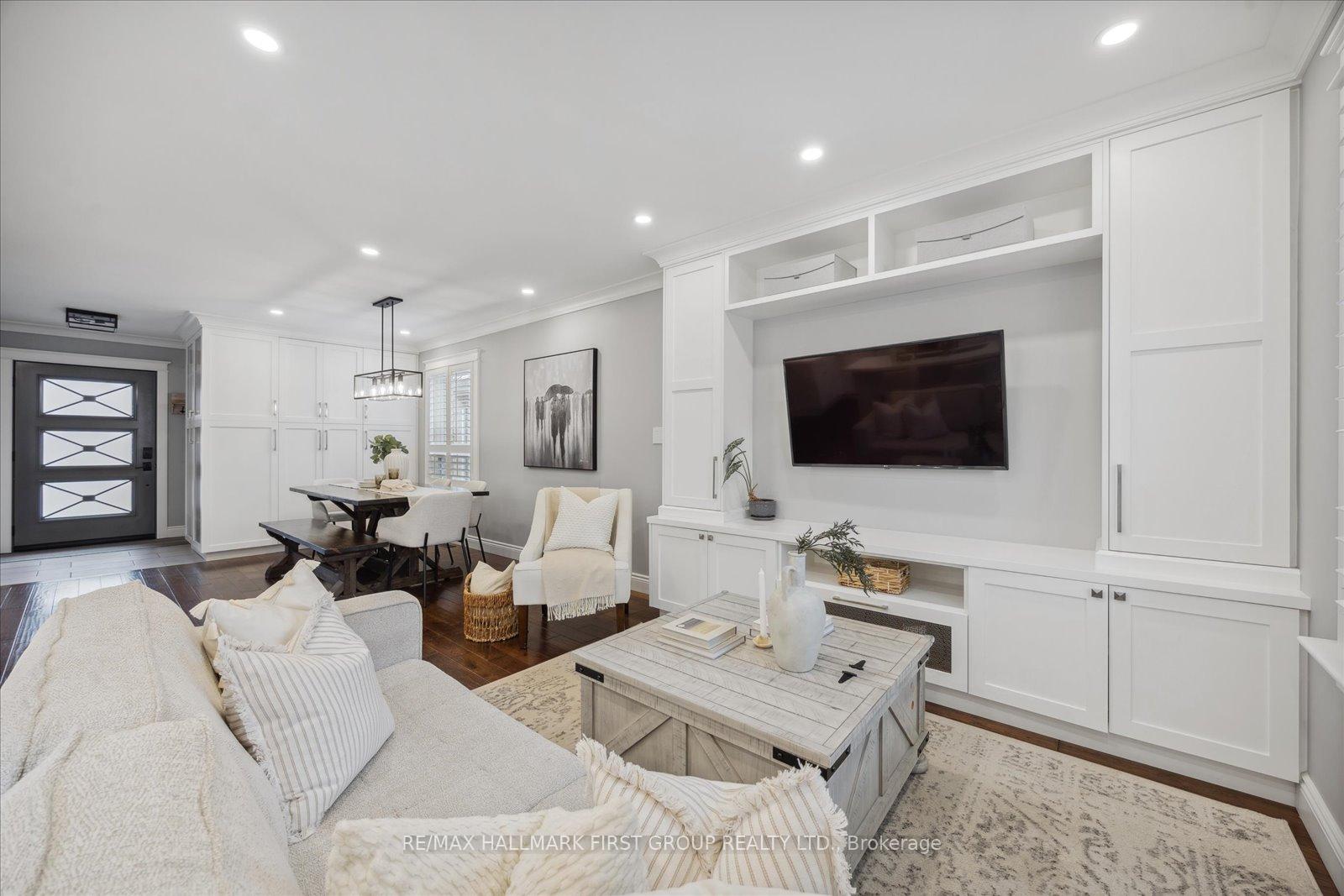 Photo 9 of 821 Red Maple Court, Whitby, Williamsburg — HOMEH