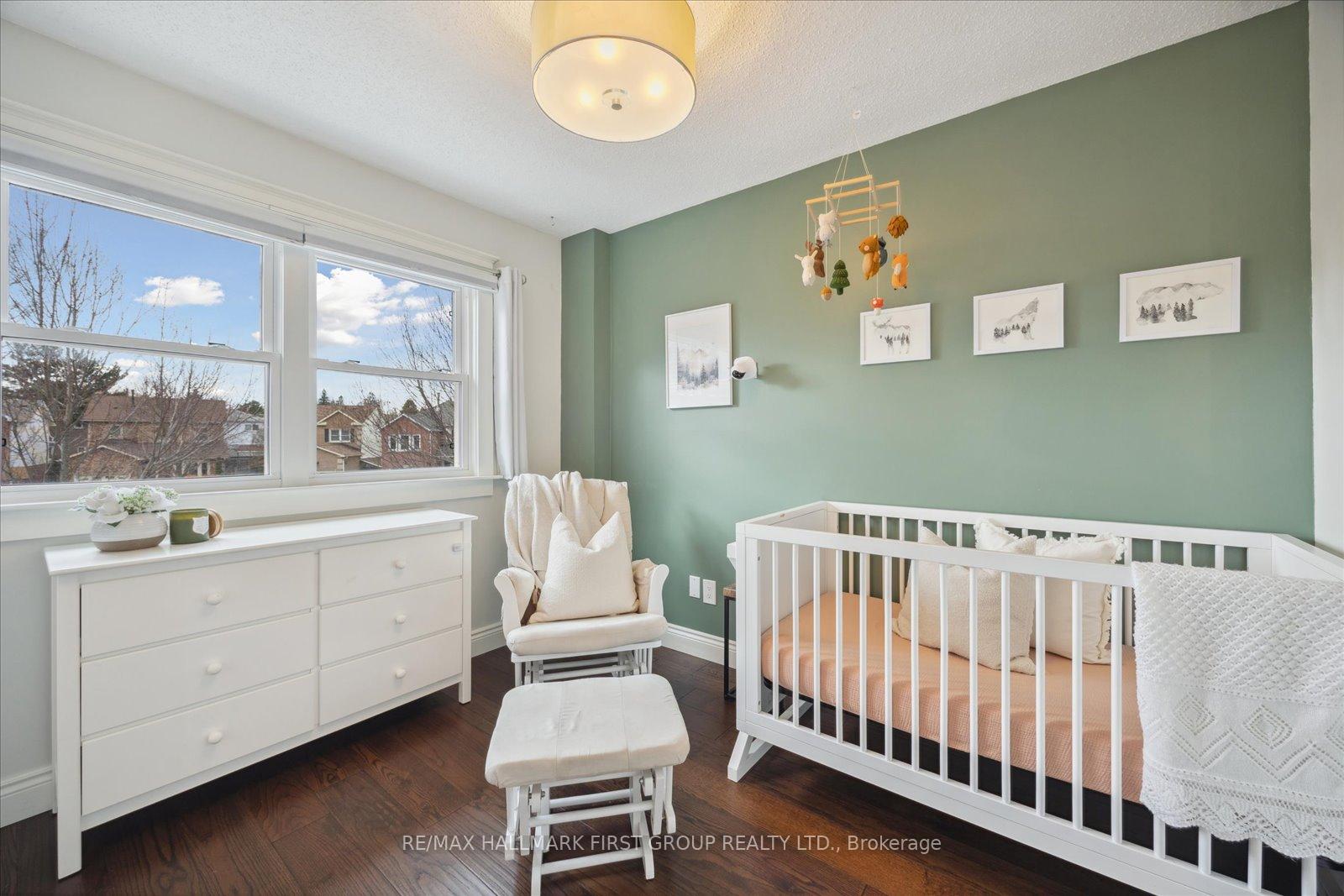 Photo 18 of 821 Red Maple Court, Whitby, Williamsburg — HOMEH