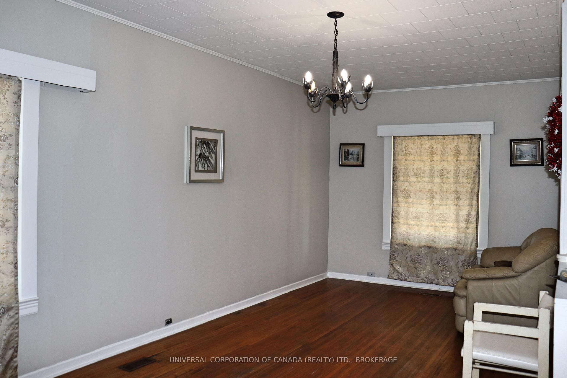 Photo 4 of 11 Forest Street W, Aylmer — HOMEH