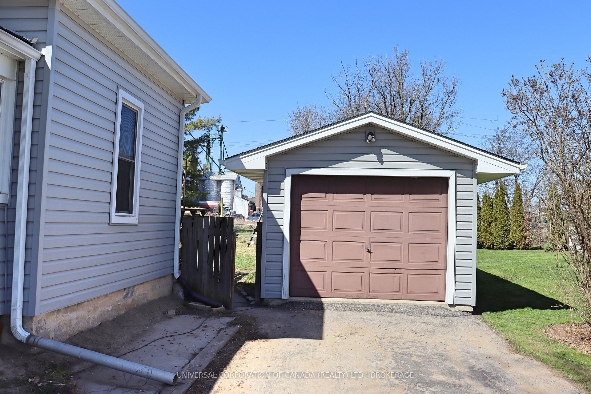 Photo 25 of 11 Forest Street W, Aylmer — HOMEH