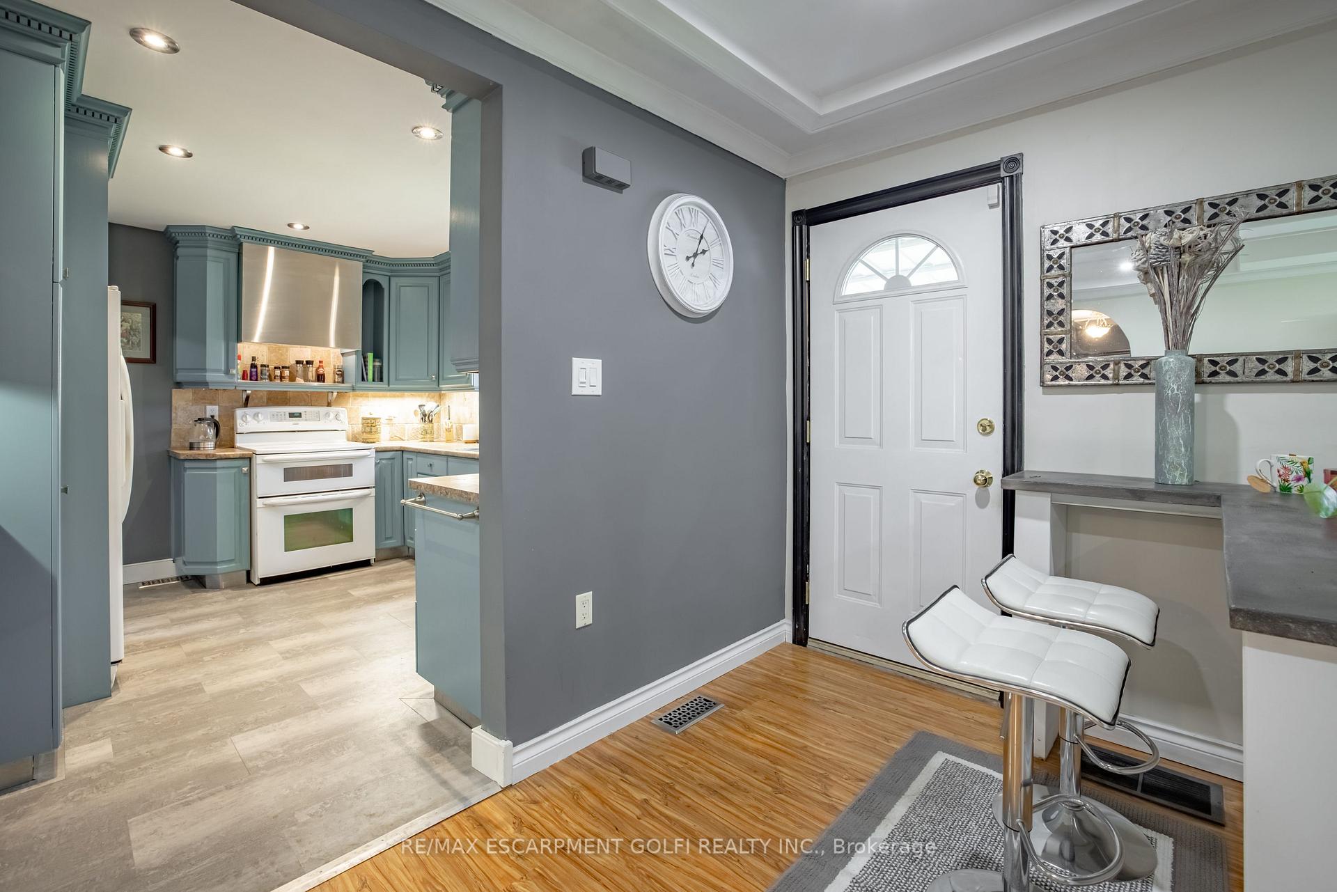 Photo 9 of 3 Maplewood Crescent, Welland, Prince Charles — HOMEH