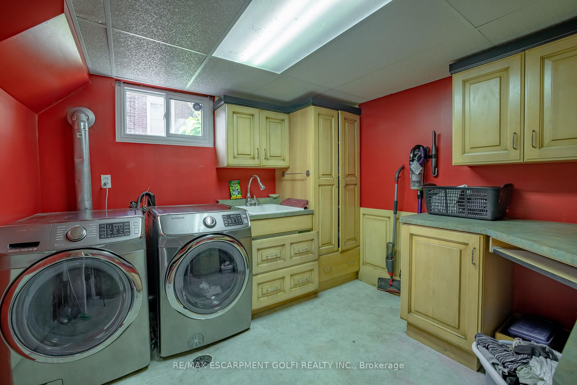 Photo 19 of 3 Maplewood Crescent, Welland, Prince Charles — HOMEH