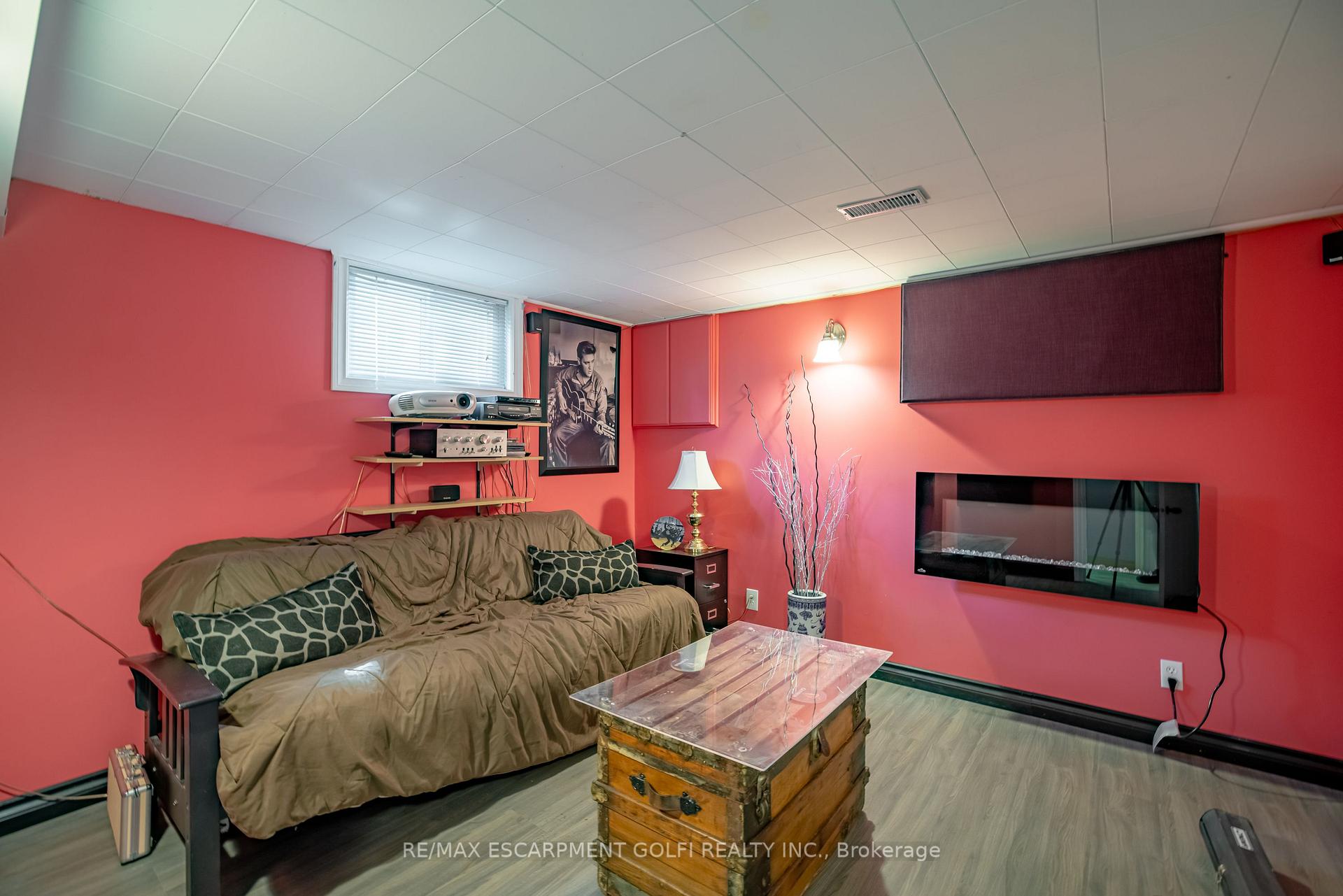 Photo 22 of 3 Maplewood Crescent, Welland, Prince Charles — HOMEH