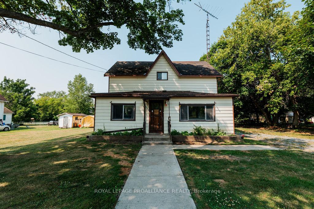 Photo 4 of 72 Doxtator Drive, Belleville, Belleville Ward — HOMEH