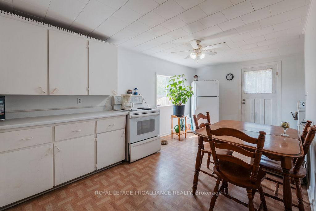 Photo 9 of 72 Doxtator Drive, Belleville, Belleville Ward — HOMEH