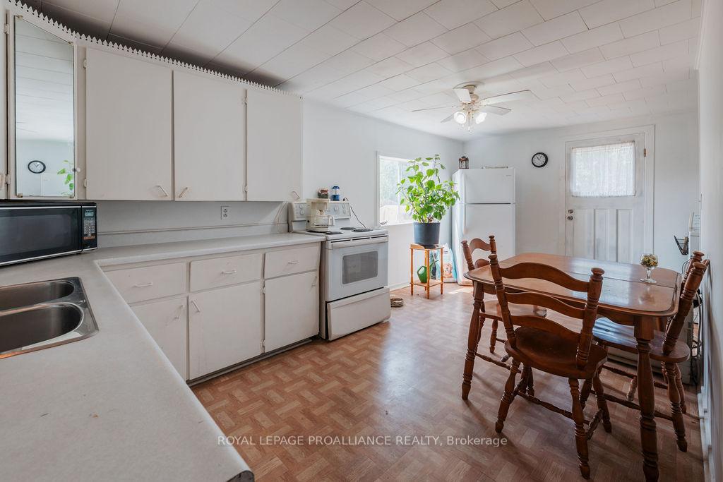 Photo 11 of 72 Doxtator Drive, Belleville, Belleville Ward — HOMEH