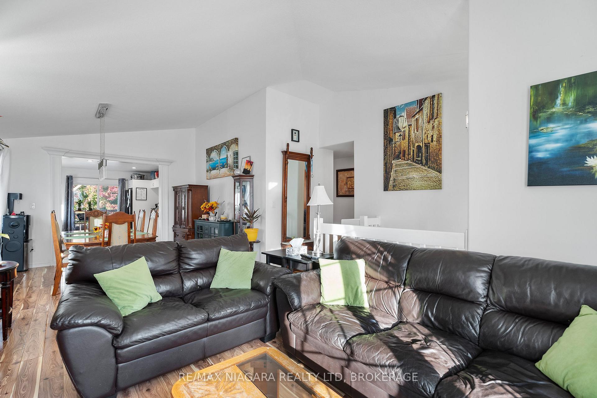 Photo 6 of 283 Oakcrest Avenue, Welland, West Welland — HOMEH