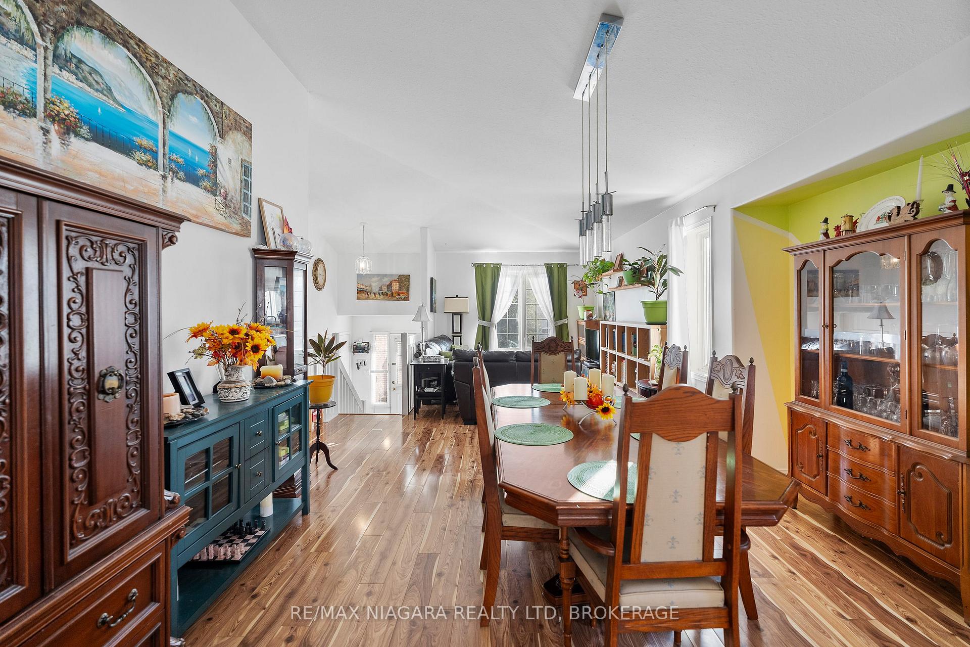 Photo 12 of 283 Oakcrest Avenue, Welland, West Welland — HOMEH