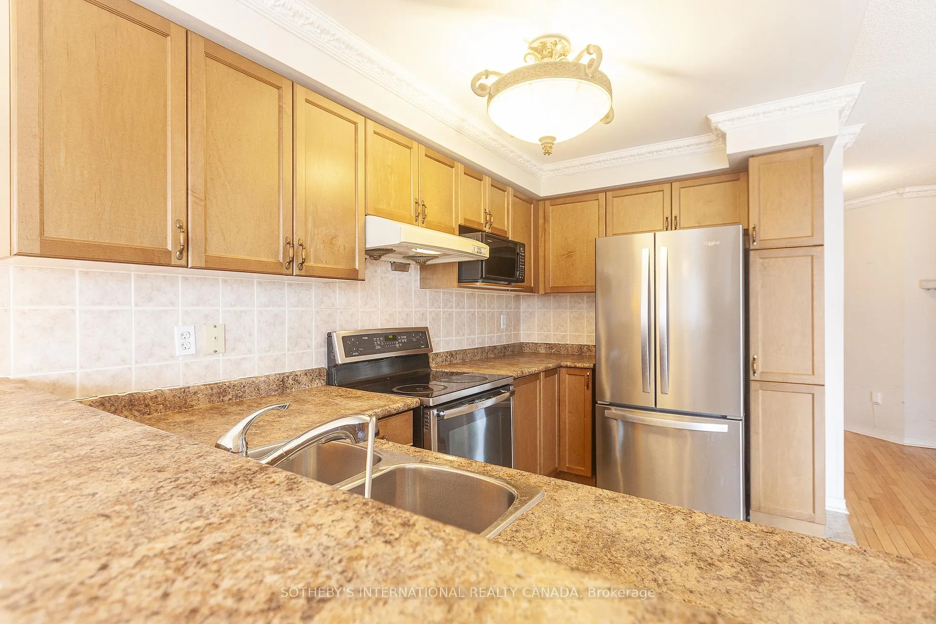 Photo 16 of 75 Rockgarden Trail, Brampton, Sandringham-Wellington — HOMEH