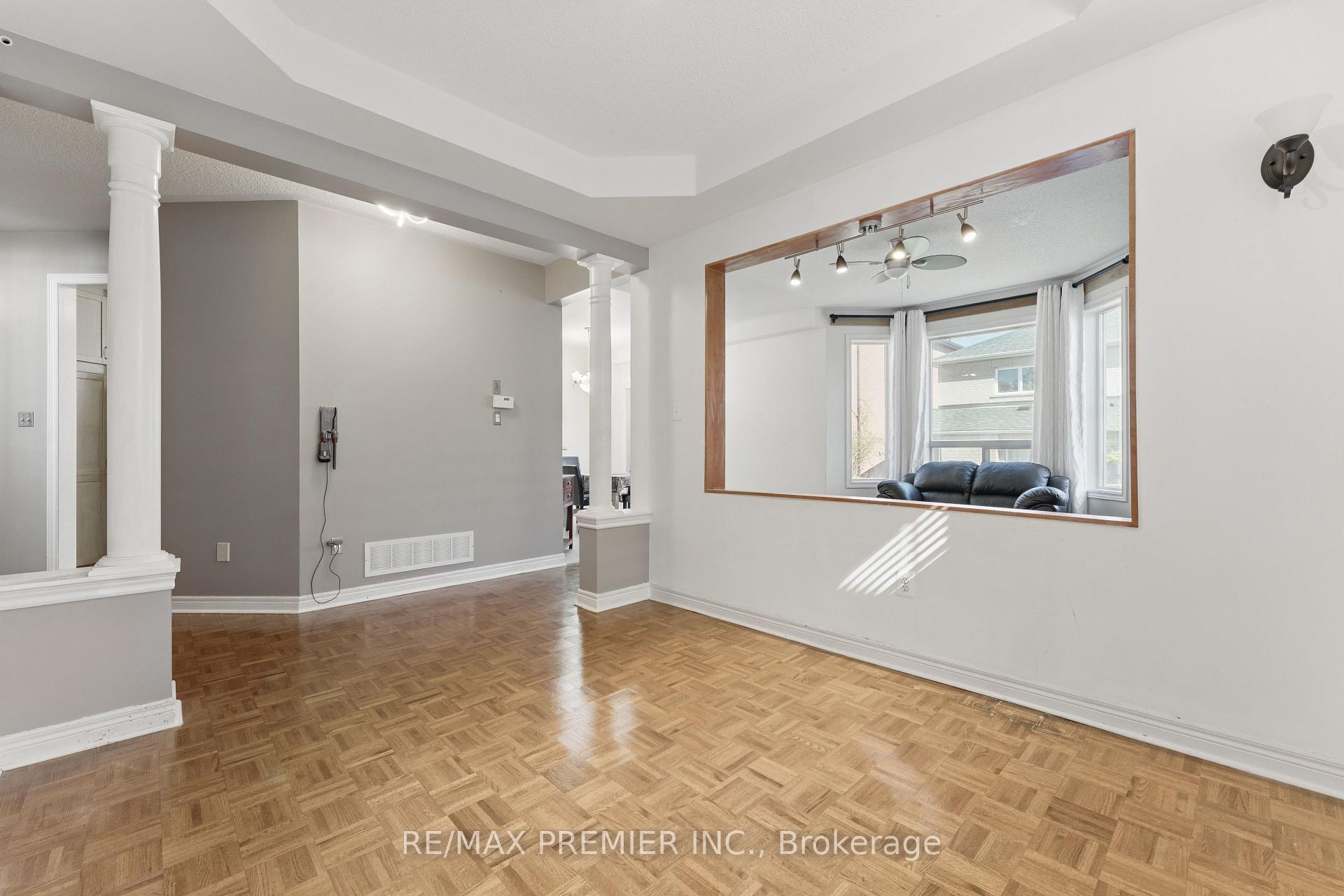 Photo 7 of 20 Bucksaw Drive, Vaughan, Vellore Village — HOMEH