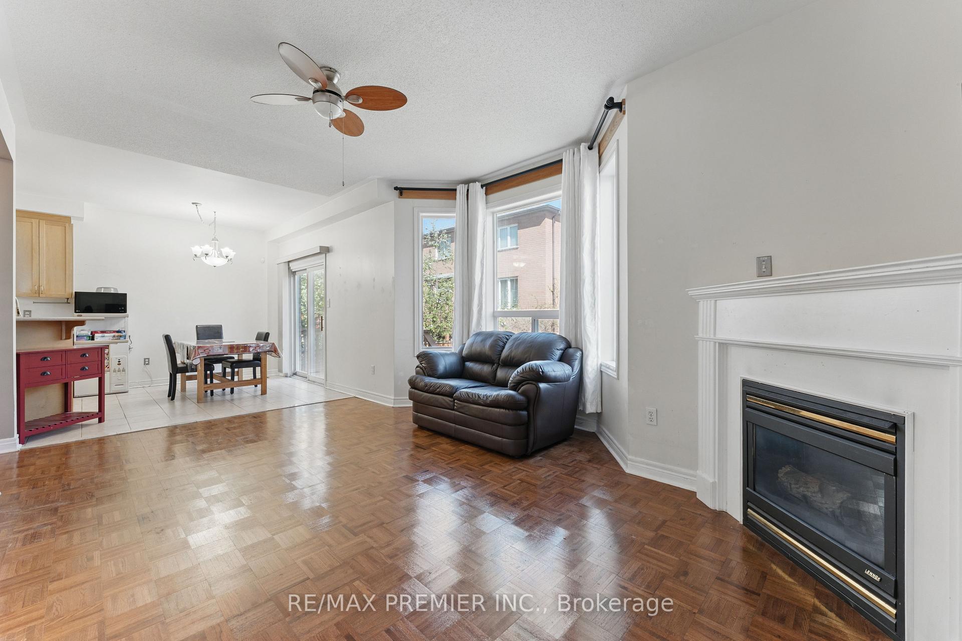 Photo 11 of 20 Bucksaw Drive, Vaughan, Vellore Village — HOMEH