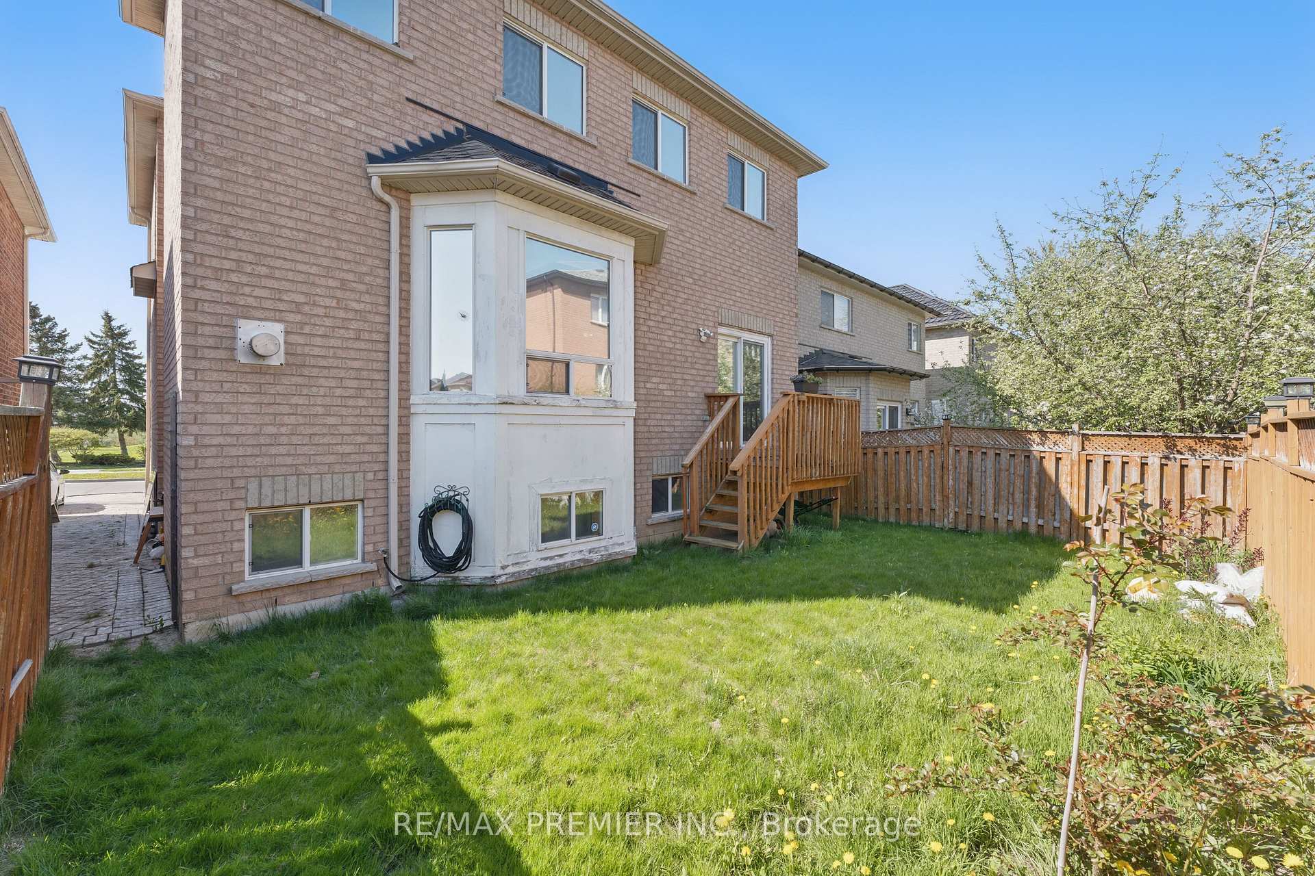Photo 33 of 20 Bucksaw Drive, Vaughan, Vellore Village — HOMEH
