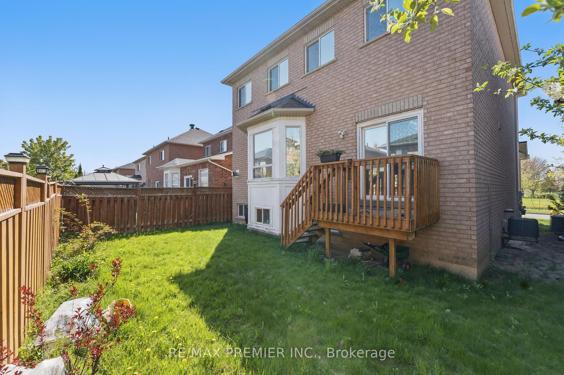 Photo 34 of 20 Bucksaw Drive, Vaughan, Vellore Village — HOMEH