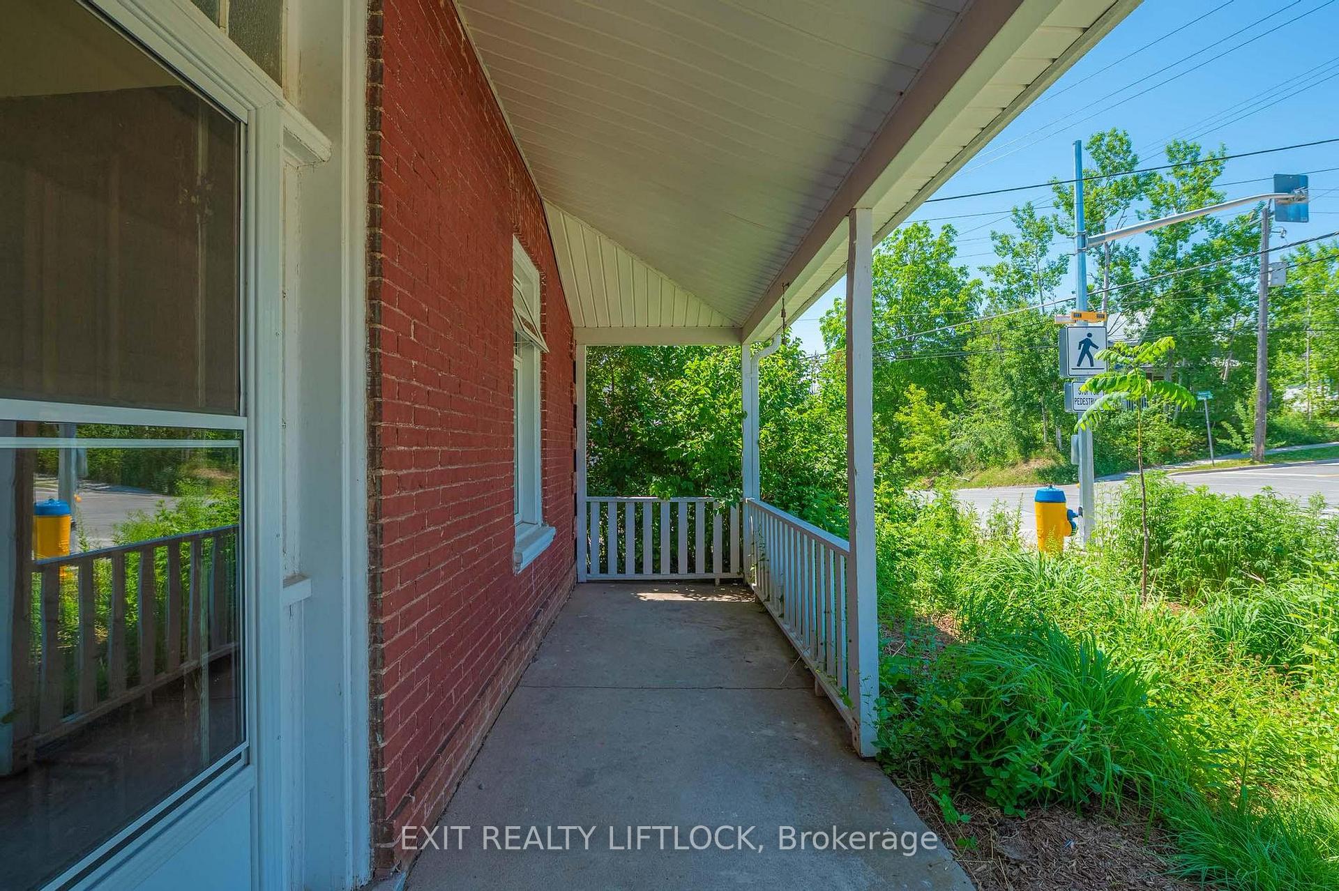 Photo 2 of 352 Mark Street, Peterborough, Ashburnham Ward 4 — HOMEH