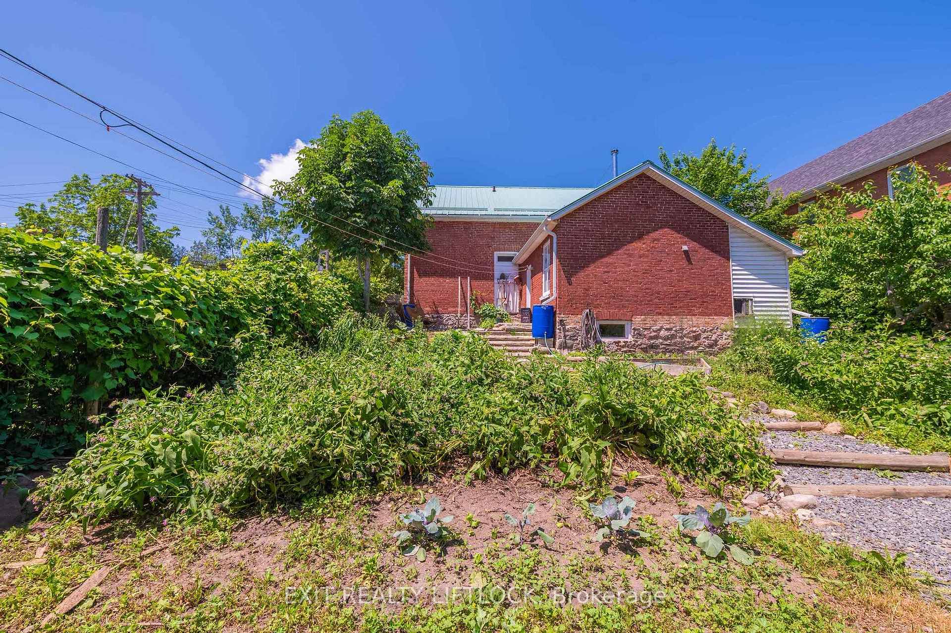 Photo 25 of 352 Mark Street, Peterborough, Ashburnham Ward 4 — HOMEH