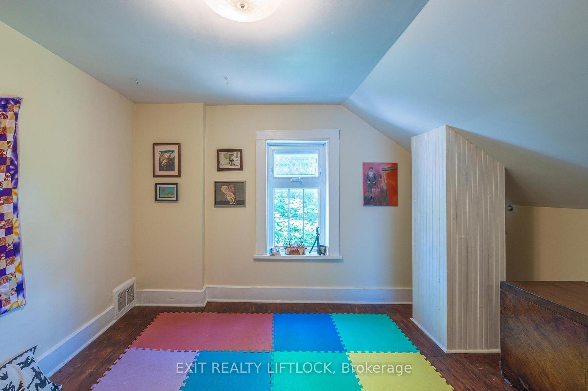 Photo 32 of 352 Mark Street, Peterborough, Ashburnham Ward 4 — HOMEH