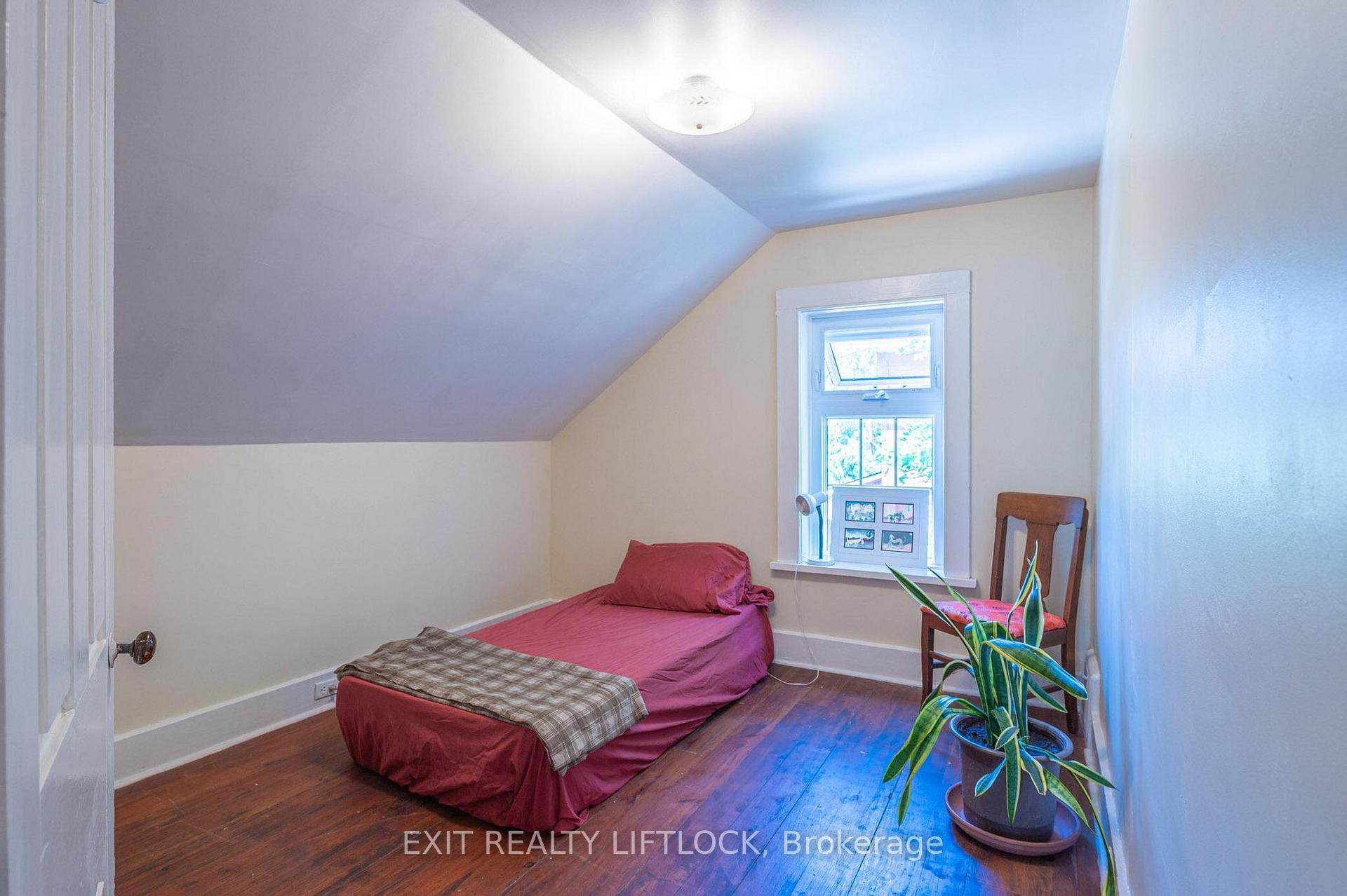 Photo 33 of 352 Mark Street, Peterborough, Ashburnham Ward 4 — HOMEH