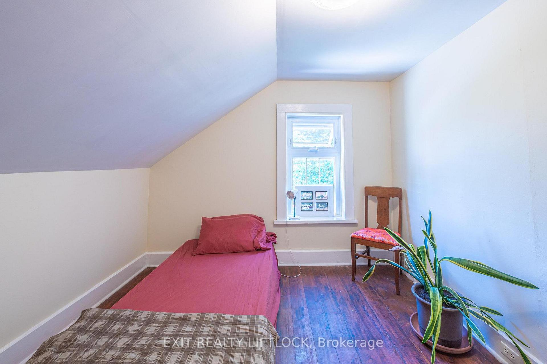 Photo 34 of 352 Mark Street, Peterborough, Ashburnham Ward 4 — HOMEH