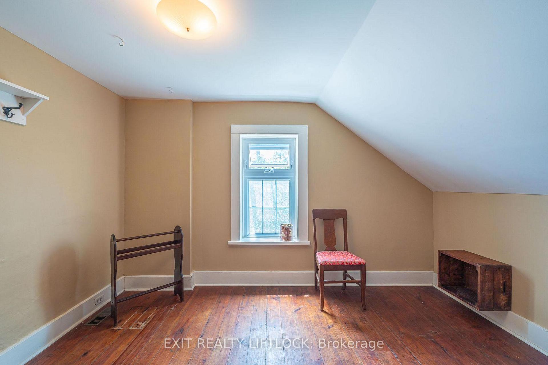 Photo 36 of 352 Mark Street, Peterborough, Ashburnham Ward 4 — HOMEH