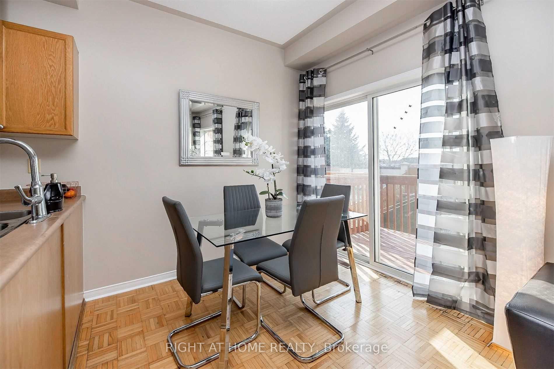 Photo 3 of 48 Pennyroyal Crescent, Brampton, Bramalea North Industrial — HOMEH