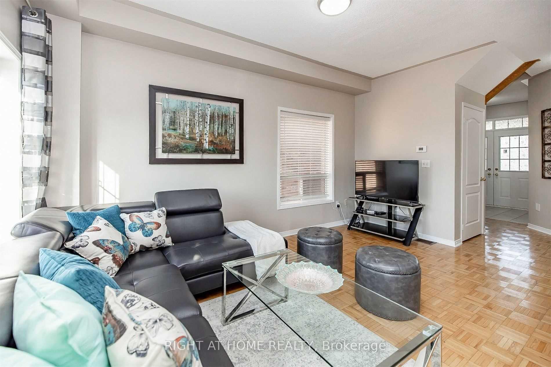 Photo 6 of 48 Pennyroyal Crescent, Brampton, Bramalea North Industrial — HOMEH