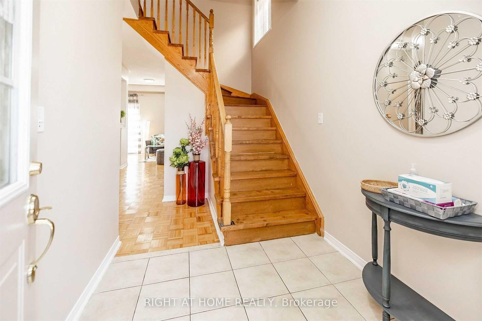 Photo 11 of 48 Pennyroyal Crescent, Brampton, Bramalea North Industrial — HOMEH