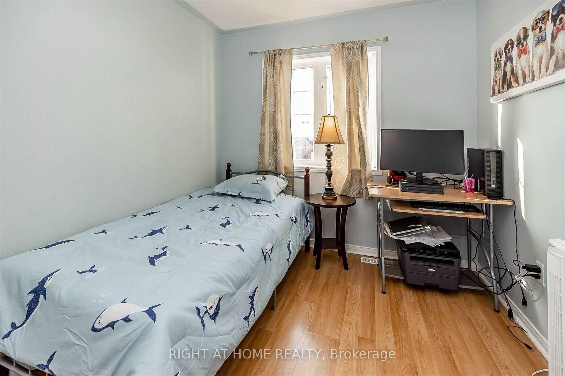Photo 12 of 48 Pennyroyal Crescent, Brampton, Bramalea North Industrial — HOMEH