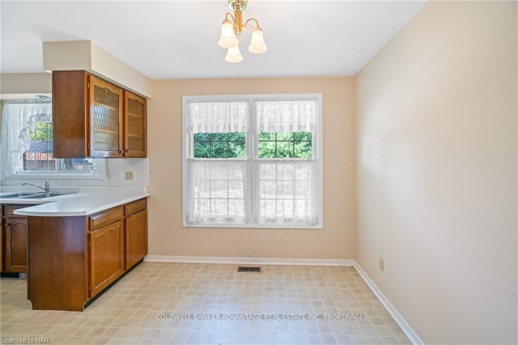 Photo 13 of 6 Andora Court, Welland, Prince Charles — HOMEH