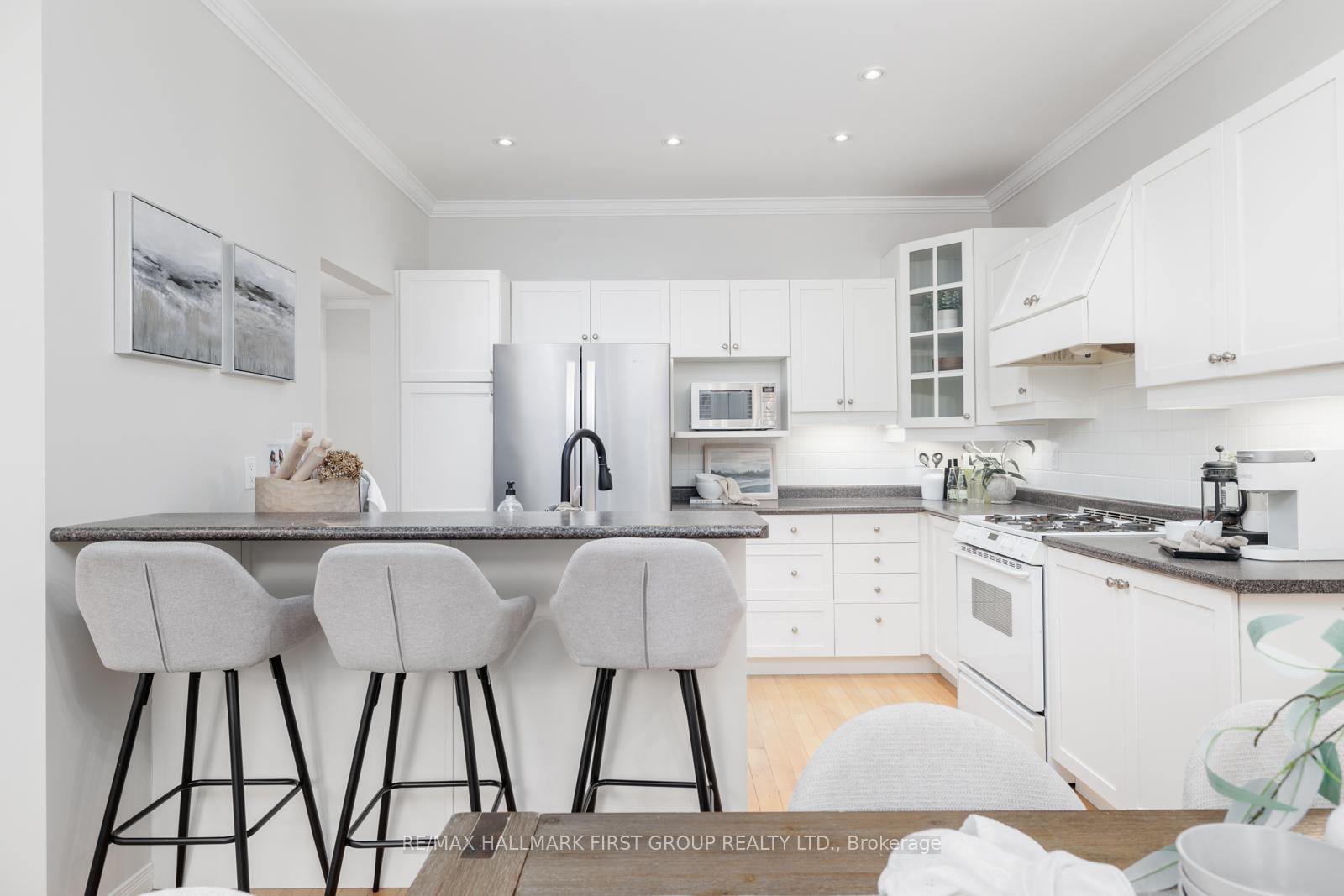 Photo 17 of 953 Greenleaf Circle, Oshawa, Taunton — HOMEH