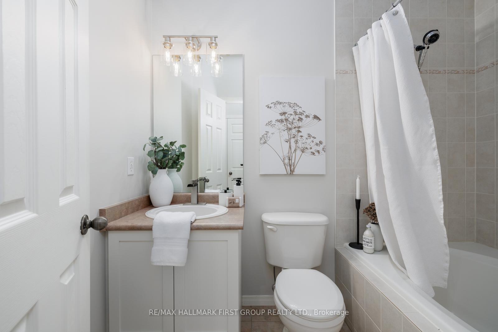 Photo 25 of 953 Greenleaf Circle, Oshawa, Taunton — HOMEH