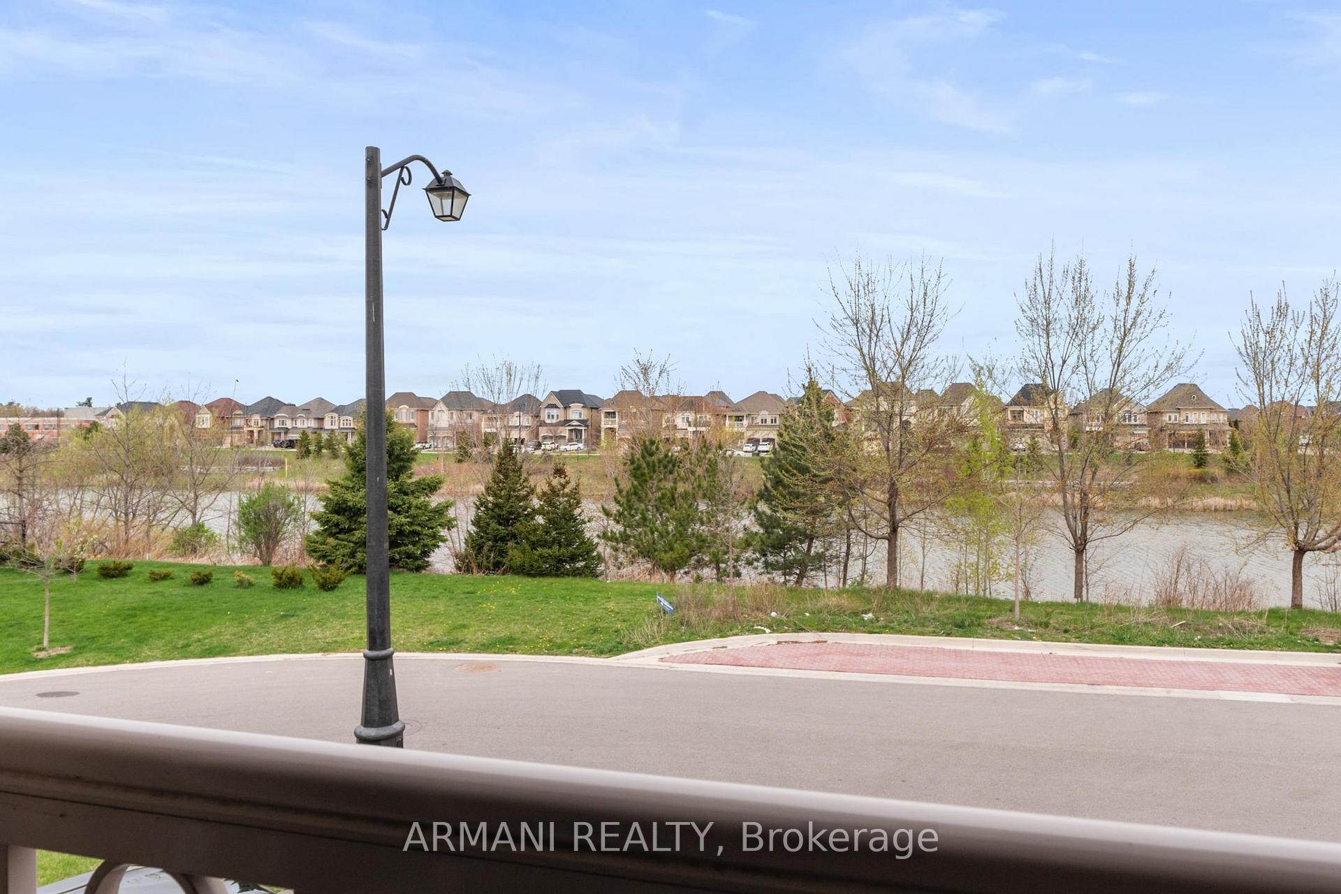 Photo 2 of 61 Sunset Terrace, Vaughan, Vellore Village — HOMEH