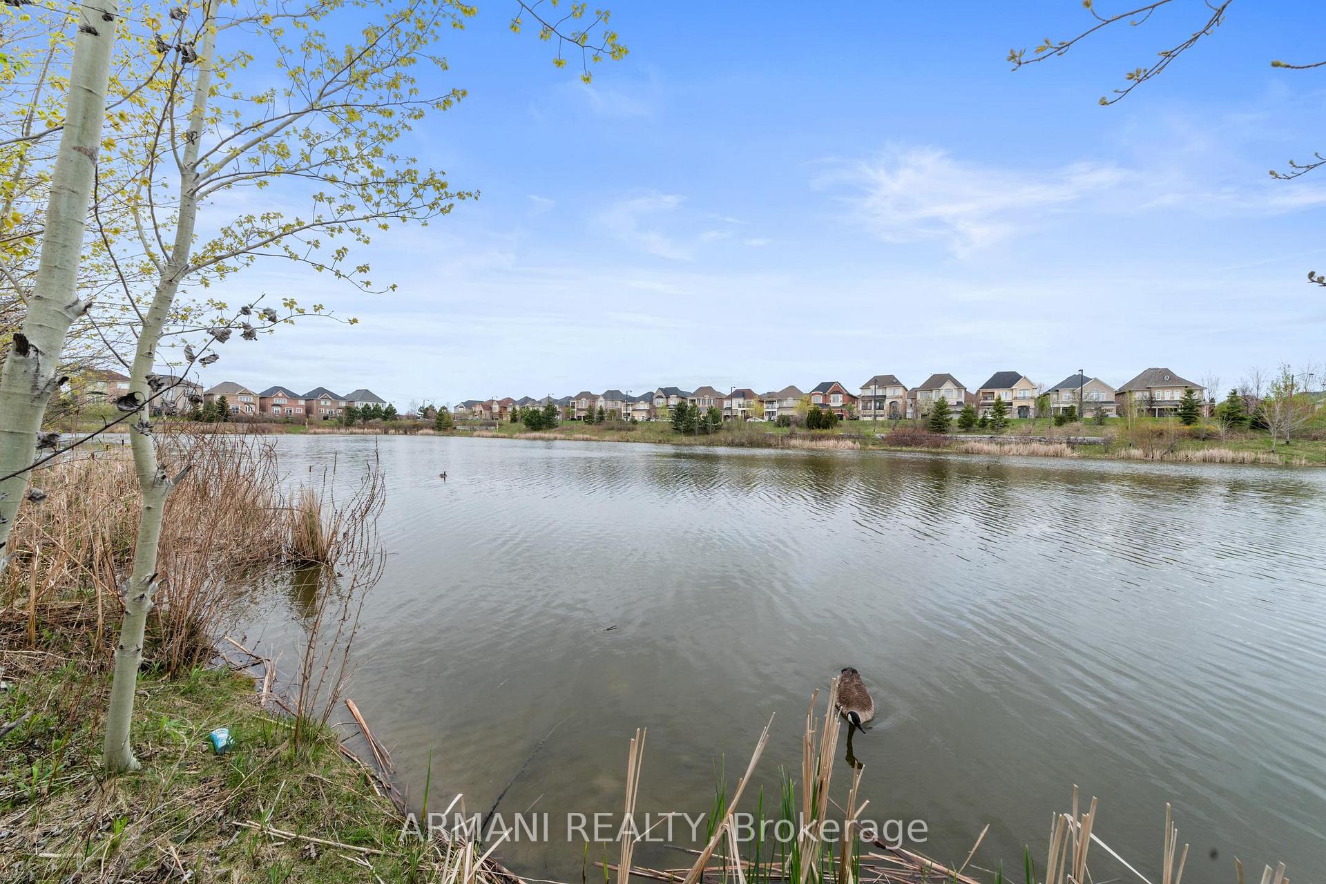 Photo 3 of 61 Sunset Terrace, Vaughan, Vellore Village — HOMEH