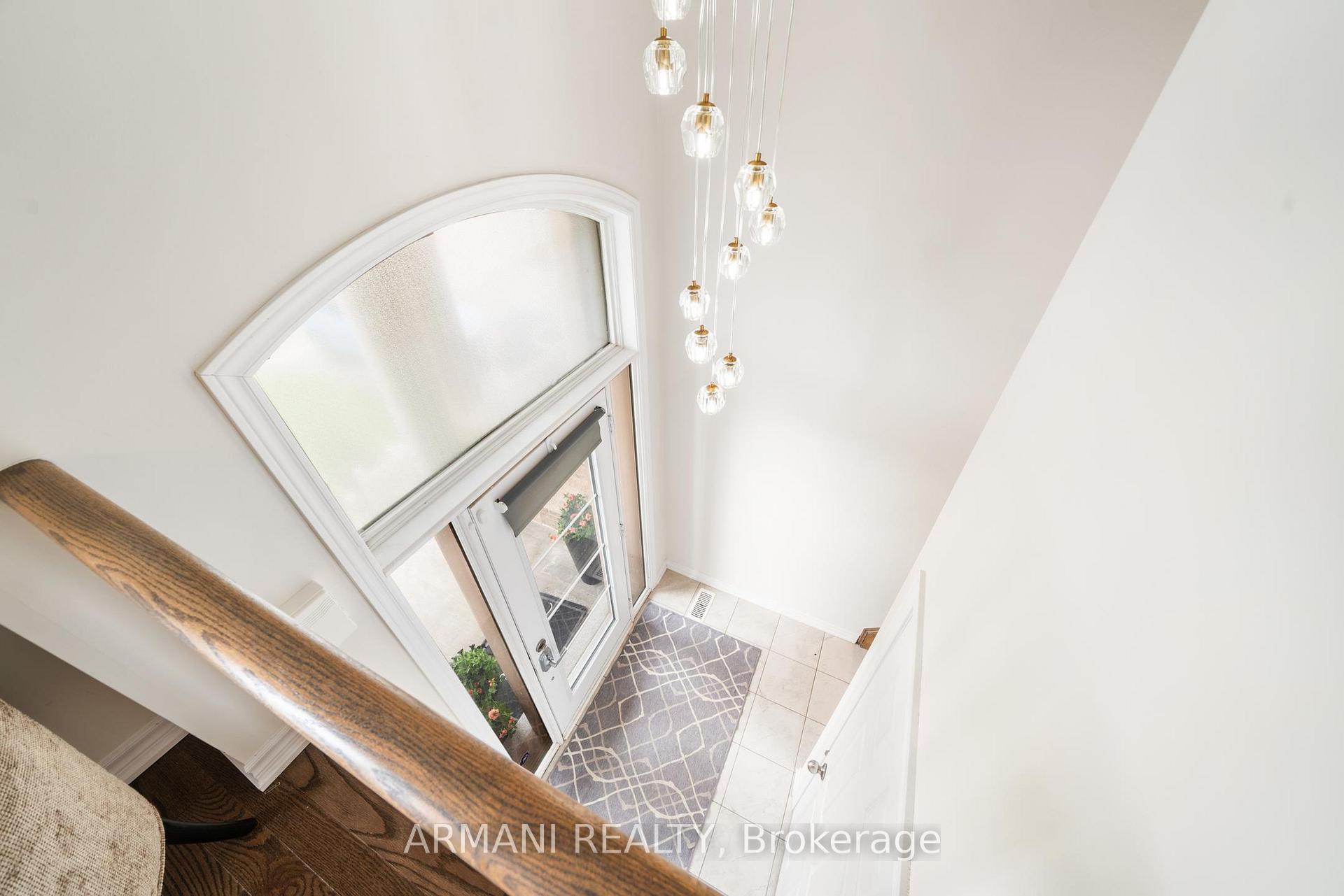 Photo 5 of 61 Sunset Terrace, Vaughan, Vellore Village — HOMEH