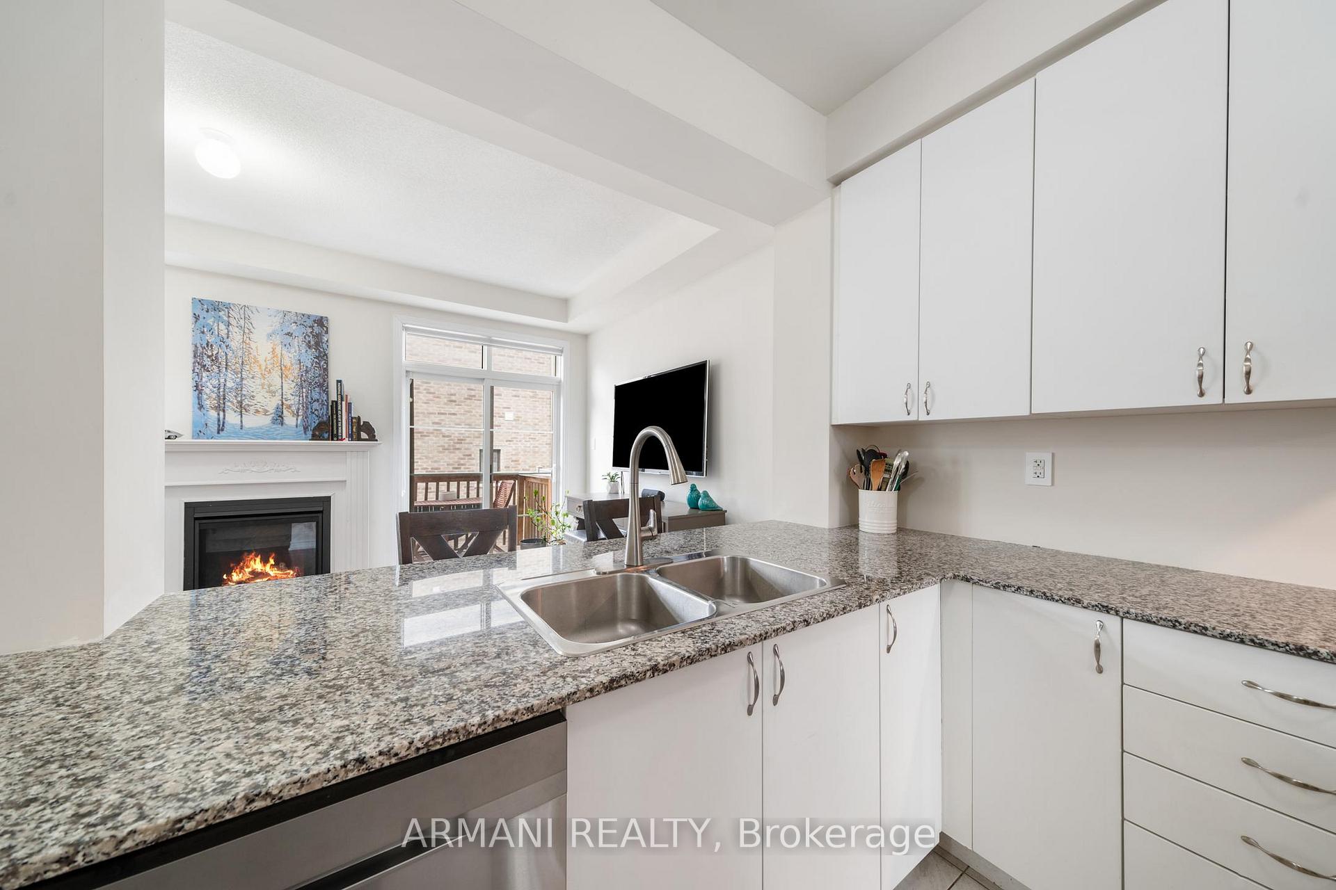 Photo 12 of 61 Sunset Terrace, Vaughan, Vellore Village — HOMEH